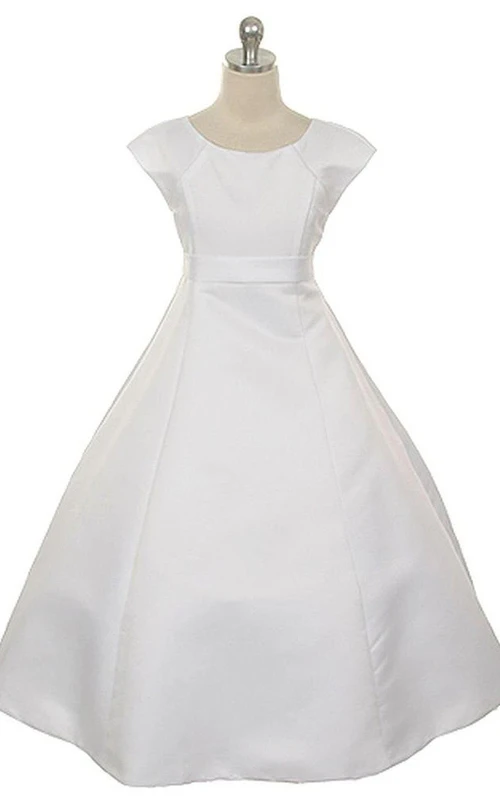 Robe trapèze en taffetas à manches courtes, ornée d'une fleur et d'un nœud.