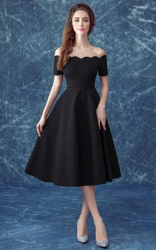 Robe courte plissée en spandex à épaules dénudées et manches courtes, coupe trapèze, épaules dénudées