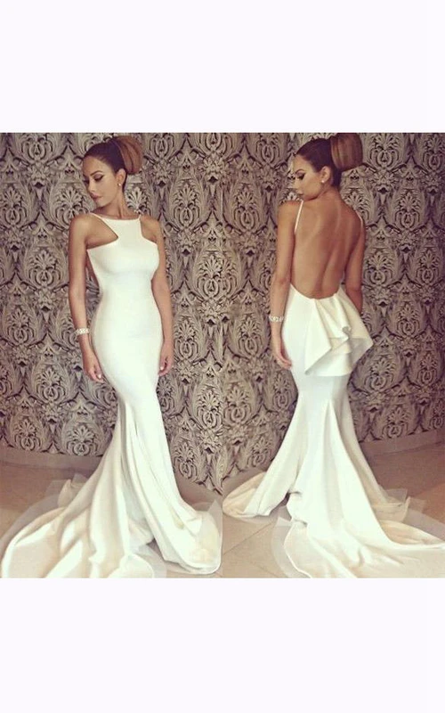 Robe sirène longue en mousseline à col montant, sans manches et dos nu