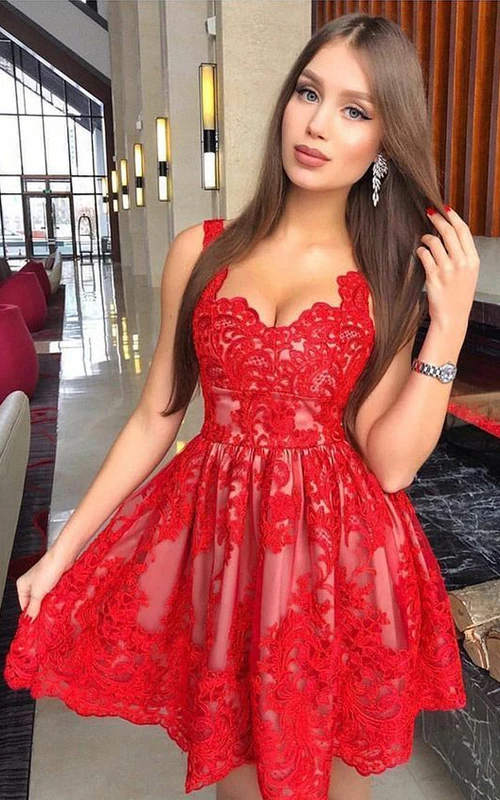 Ärmelloses A-Linien-Kleid aus Spitze und Tüll mit Falten für den Abschlussball