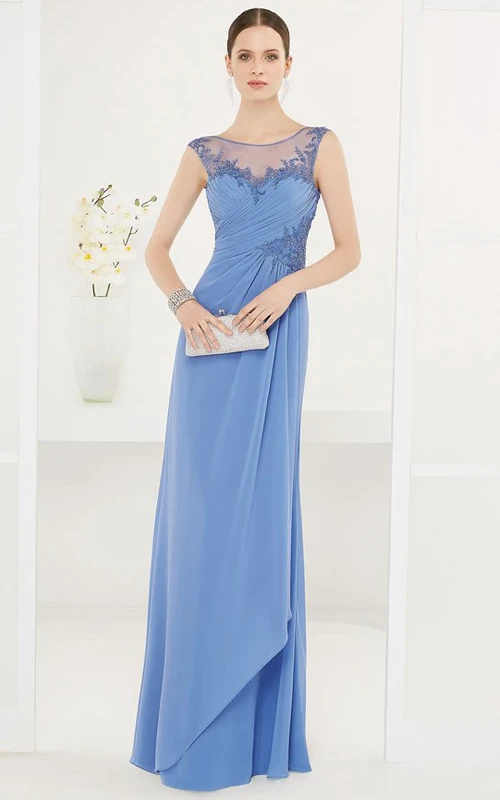 Langes Chiffon-Abendkleid mit U-Boot-Ausschnitt, seitlicher Drapierung, Applikationen und offenem Rücken