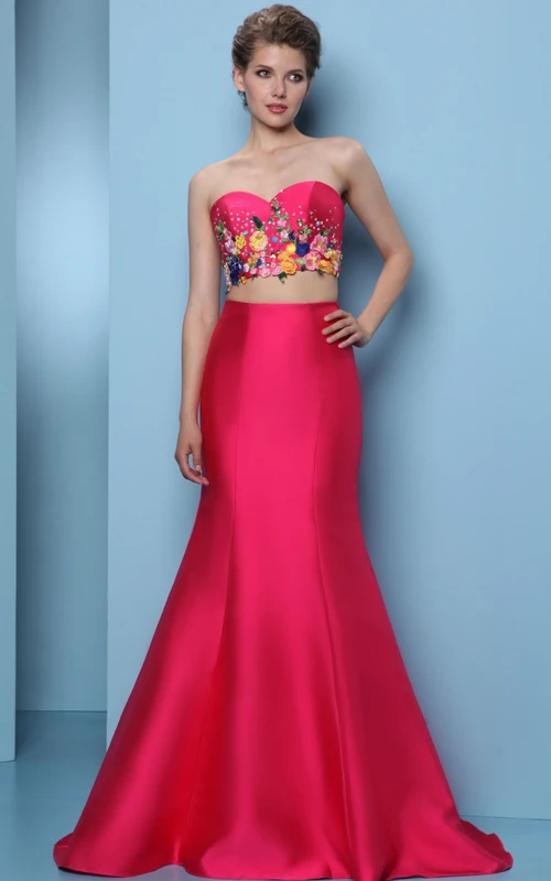 Robe de bal sirène longue sans manches en satin brodé à sequins et décolleté en cœur