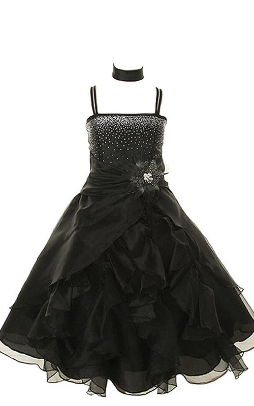 Robe trapèze sans manches avec volants et perles