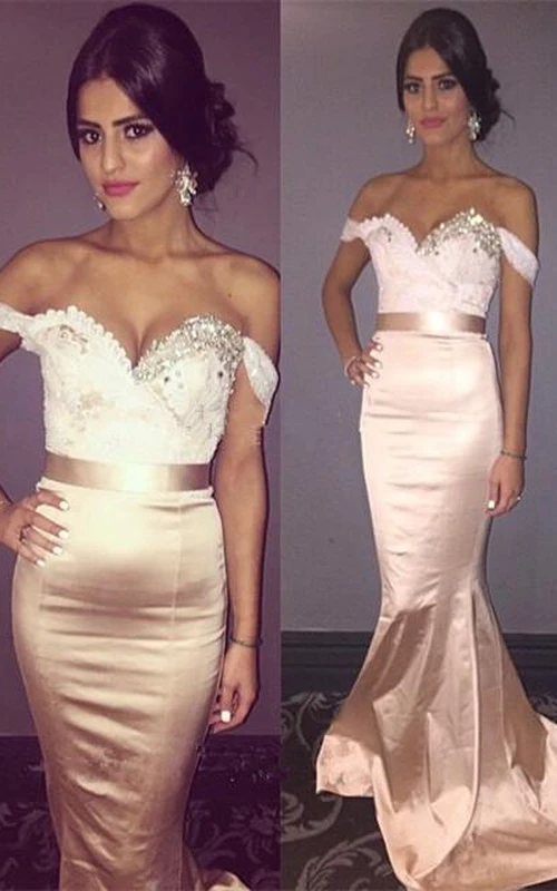 Neuestes Meerjungfrauen-Abendkleid mit Perlenstickerei, Schleppe und schulterfreiem Ausschnitt