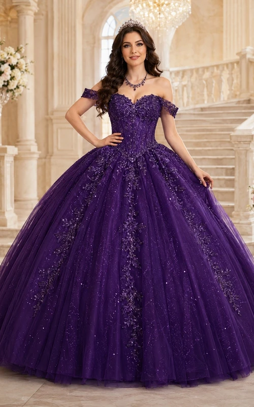Vestido de quinceañera de encaje y tul morado oscuro con hombros descubiertos