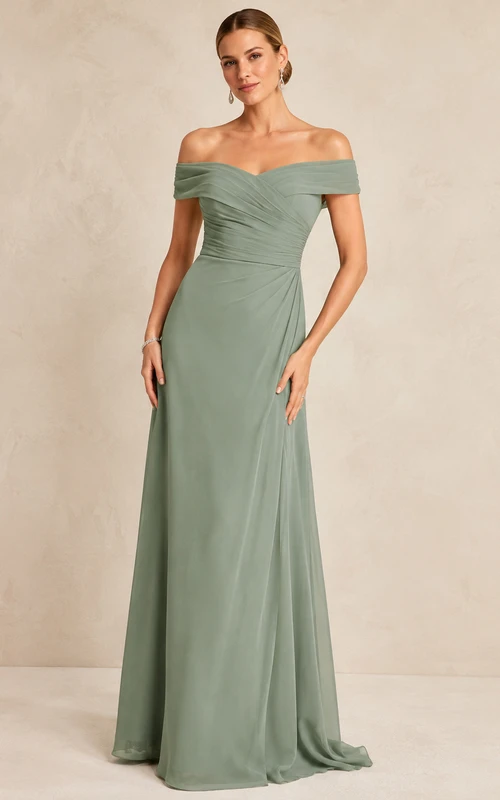 Elegante vestido de gala de gasa color celadón con hombros descubiertos, manga corta y fruncido, corte en A, largo hasta el suelo.