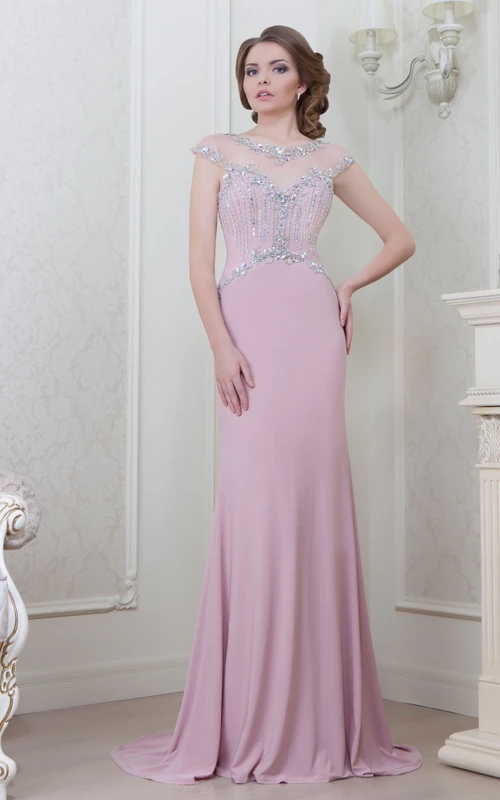 Vestido de noche largo de jersey con escote redondo, mangas cortas y detalles de cuentas.