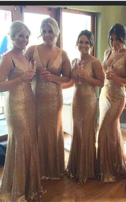 Stunnning V-Neck Sequins Gold Champagne Bridesmaid Dresses Plus Size Long Floor Length