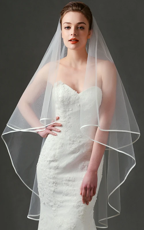 Voile de mariée en tulle simple et éthéré à deux couches