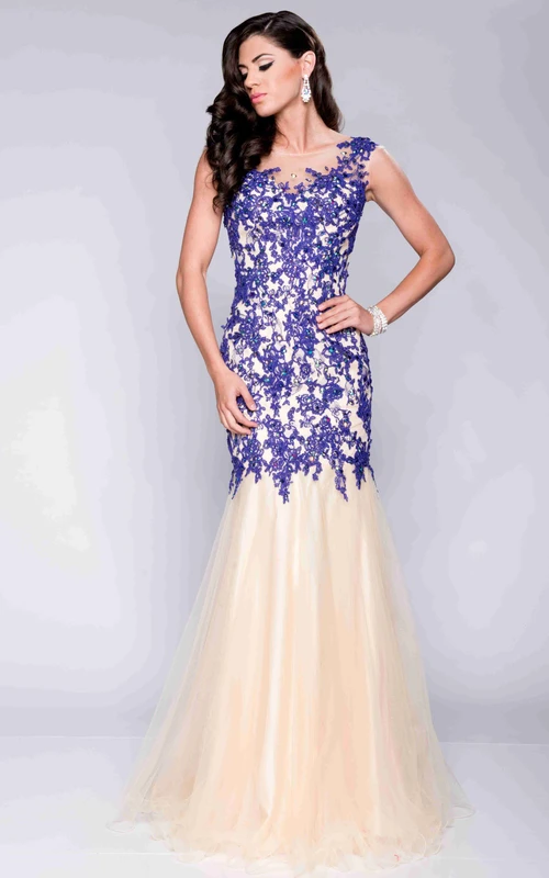 Vestido de fiesta de encaje y tul con mangas cortas y diseño ilusión, estilo sirena.