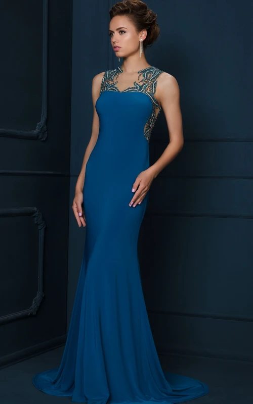Vestido de noche largo sin mangas con escote joya y detalles de cuentas, de jersey.