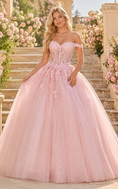 Vestido de quinceañera romántico color rosa empolvado con hombros descubiertos, apliques de encaje, tul, corsé y cola larga.