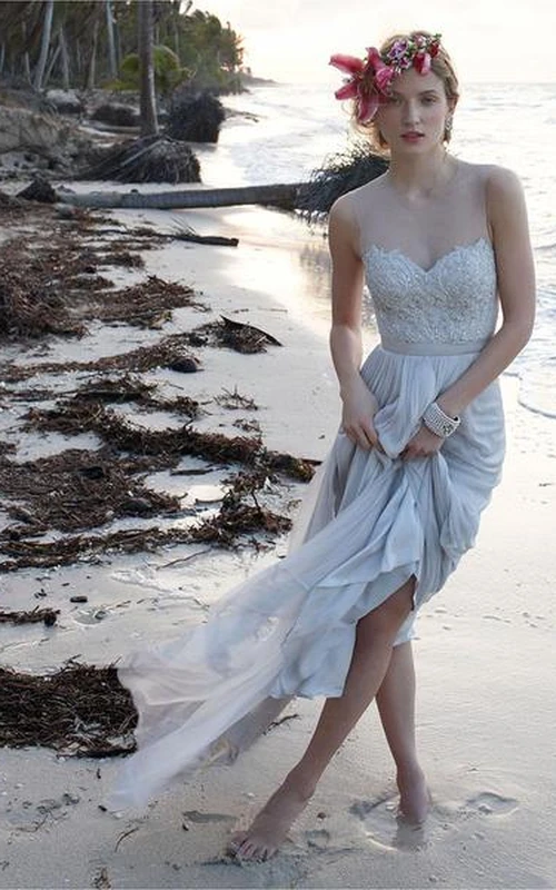 Brautkleid mit Illusion-Ausschnitt, transparentem Rücken und Spitze aus Chiffon – Strandkleid