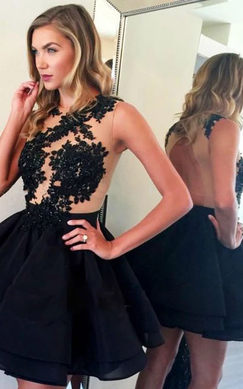Ärmelloses Tüllkleid in A-Linie mit Schlüssellochausschnitt, Applikationen, Spitze und Rüschen – Homecoming-Kleid