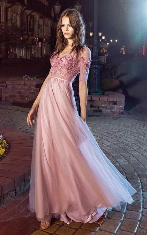 Robe trapèze en jersey de tulle à manches courtes, col en V, décolleté en goutte d'eau, ornée d'appliques et de plis