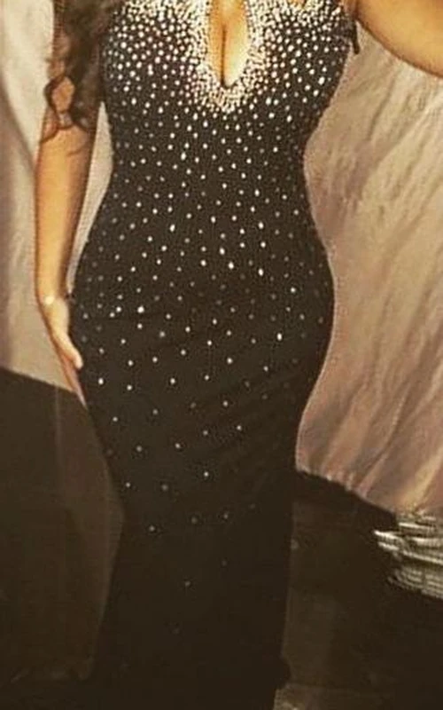 Sexy, ärmelloses Meerjungfrauen-Abendkleid in Schwarz mit Neckholder und Perlenstickerei