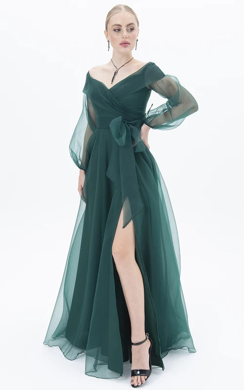 Elegantes, bodenlanges Chiffon-Abendkleid in A-Linie mit langen Ärmeln, Reißverschluss und Schlitz vorne