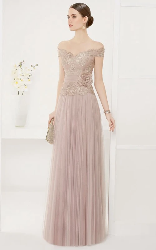 Schulterfreies, langes A-Linien-Kleid aus Tüll mit Spitzenoberteil und Blumenschärpe