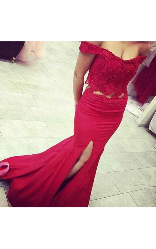 Robe sirène trompette en satin et dentelle, épaules dénudées, manches courtes et fermeture éclair
