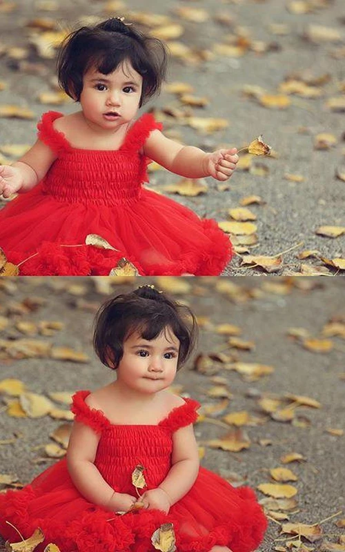 Precioso vestido tutú rojo de tul para niñas disponible online.