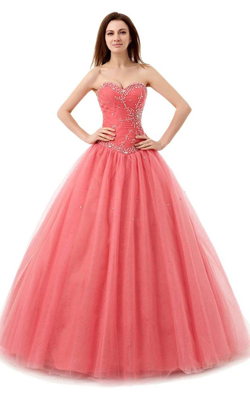 Robe de bal à décolleté cœur et corsage à paillettes