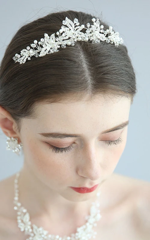 Elegante Schmucksets bestehend aus Strass-Halskette, Ohrringen und Kronen