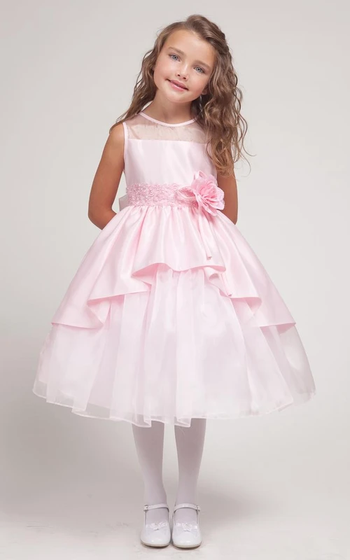 Robe de demoiselle d'honneur mi-longue à volants en dentelle et organza fleurie avec ruban
