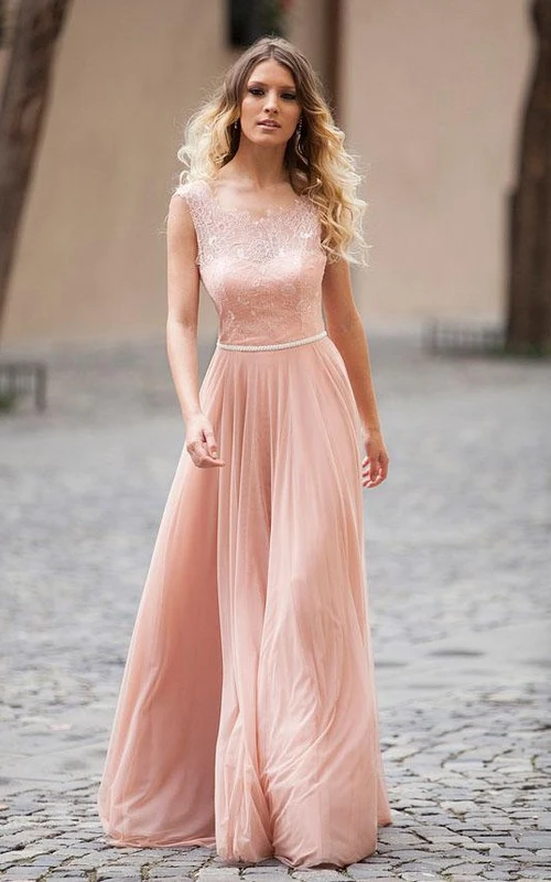 Robe longue sans manches à dos nu et col bateau illusion, corsage en dentelle