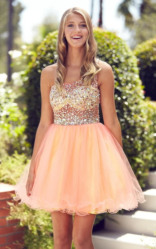 Robe en tulle sans manches à bretelles courtes et coupe trapèze multicolore, ornée de perles