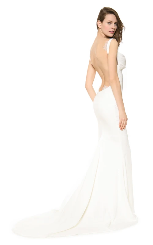 Robe sirène longue et élégante dos nu