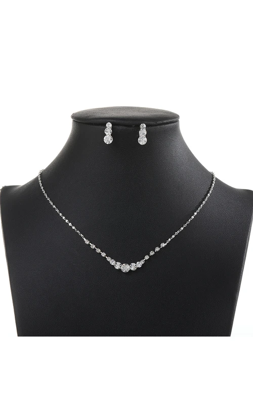 Conjunto sencillo de collar y pendientes de pedrería para novia