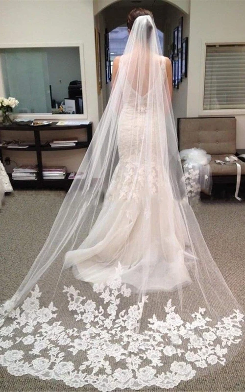 Voile de mariée rétro long en tulle avec appliques en dentelle