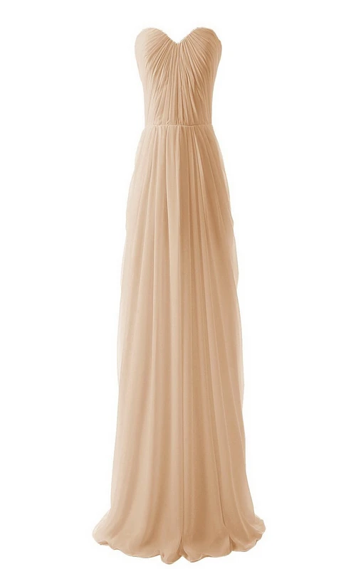 Robe longue en mousseline à décolleté cœur et plis sur toute la surface