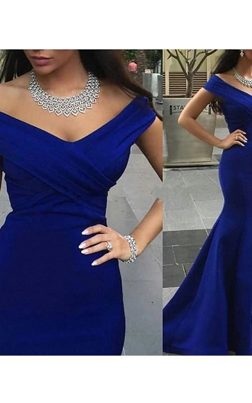 Vestidos de sirena sin mangas de satén con cola larga y escote Bardot