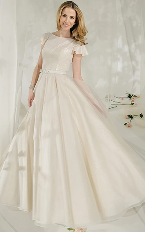 Robe de mariée trapèze en tulle et satin, manches bouffantes, col rond et manches bouffantes