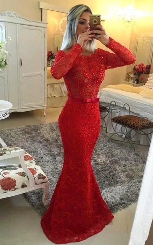 Robe sirène rouge glamour à pompons et perles, manches longues