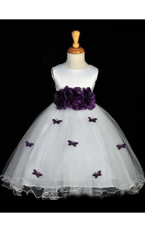 Robes de demoiselle d'honneur trapèze à col rond, sans manches, en organza, faites à la main et longues jusqu'au sol, ornées de fleurs.