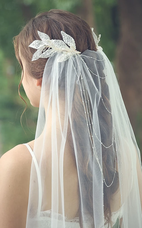 Voile mi-long perlé de style simple