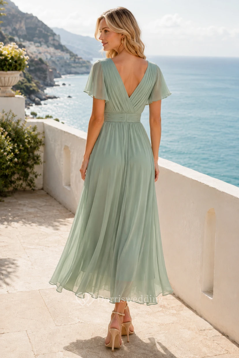 Vestido de invitada de boda color verde salvia, gasa, corte en A, escote en V, manga corta, largo midi. view 2