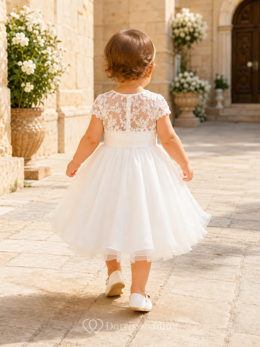 Taufkleid für Babys und die Taufzeremonie: A-Linie, Teelänge, Rundhalsausschnitt, kurze Ärmel, Tüllspitze, Schleife am Rücken, Knopfleiste am Rücken, weicher Tüllrock view 2