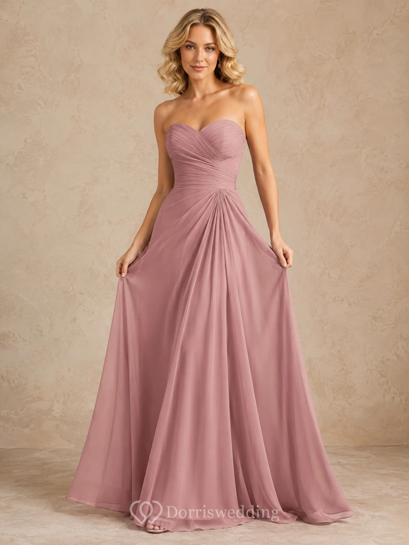 trägerloses, gerafftes Chiffon-Abendkleid in Altrosa