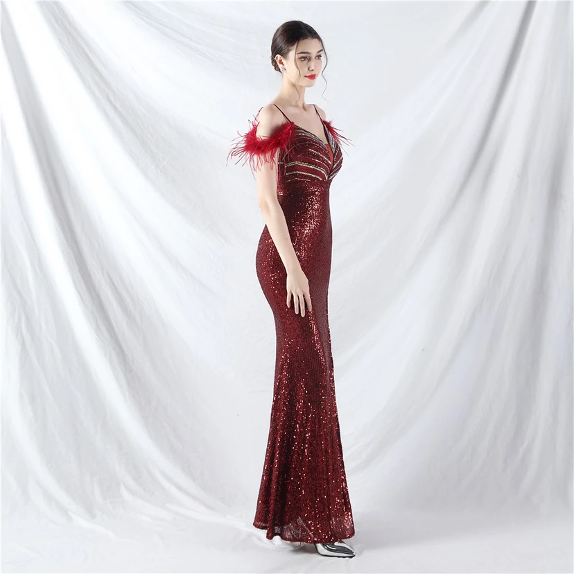Elegantes Abendkleid mit Straußenfedern und Perlen, sexy, lang, mit Trägern und Schlitz view 42