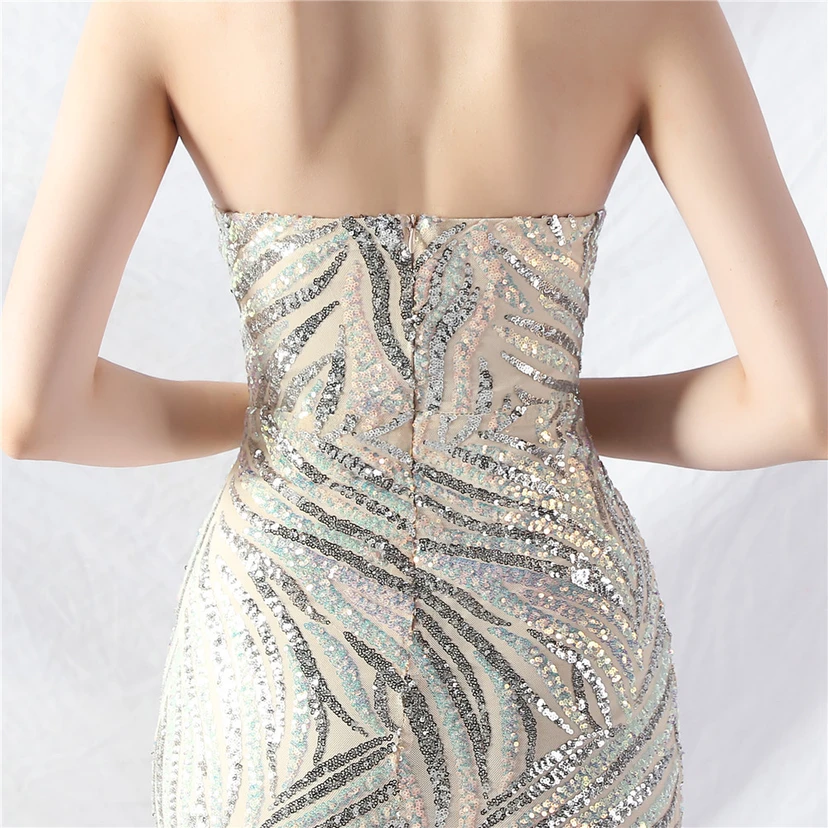 Schwer gearbeitetes, perlenbesetztes Abendkleid aus Netzgewebe mit superdichter Paillettenbesatz view 61
