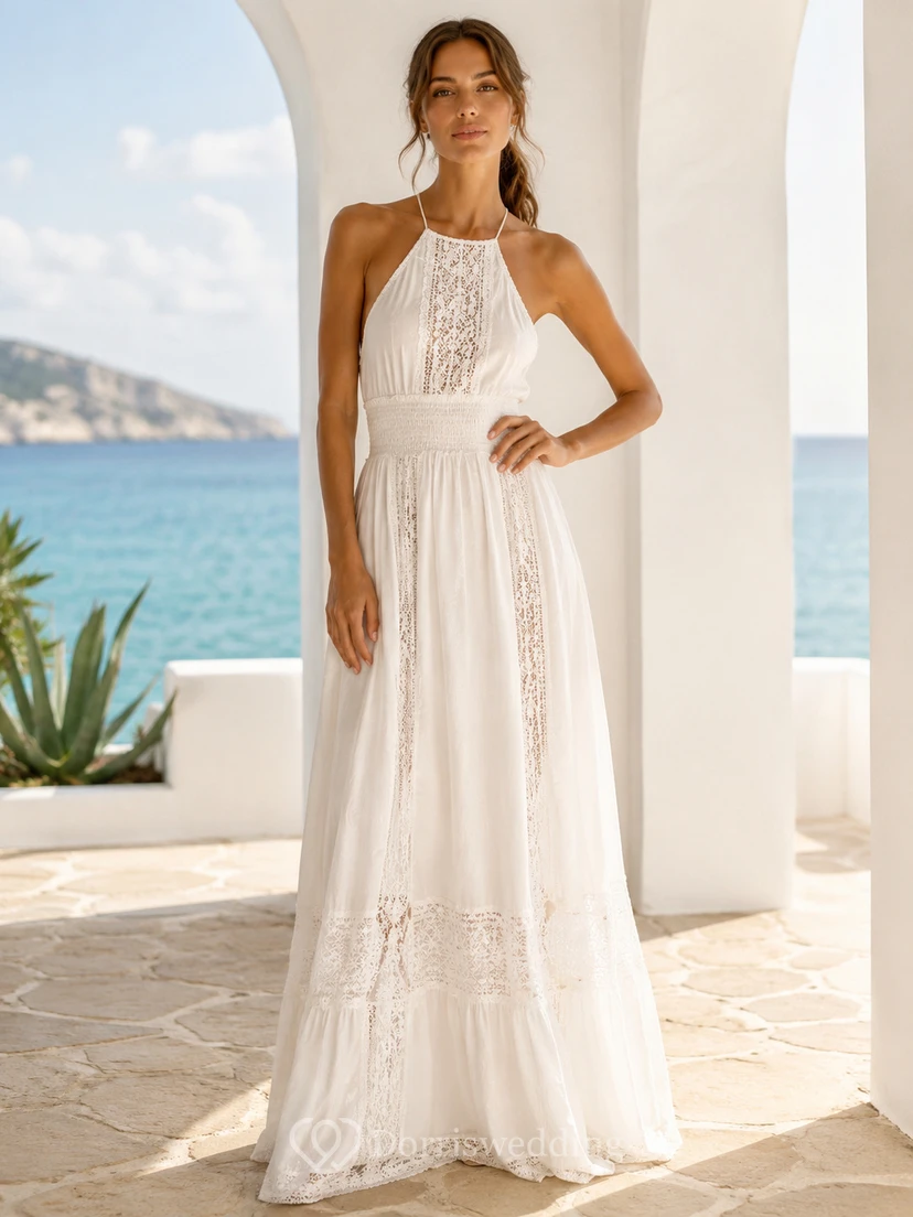 Vestido largo blanco de gasa con encaje de ganchillo y cuello halter alto, corte en A, estilo Adlib Ibiza.