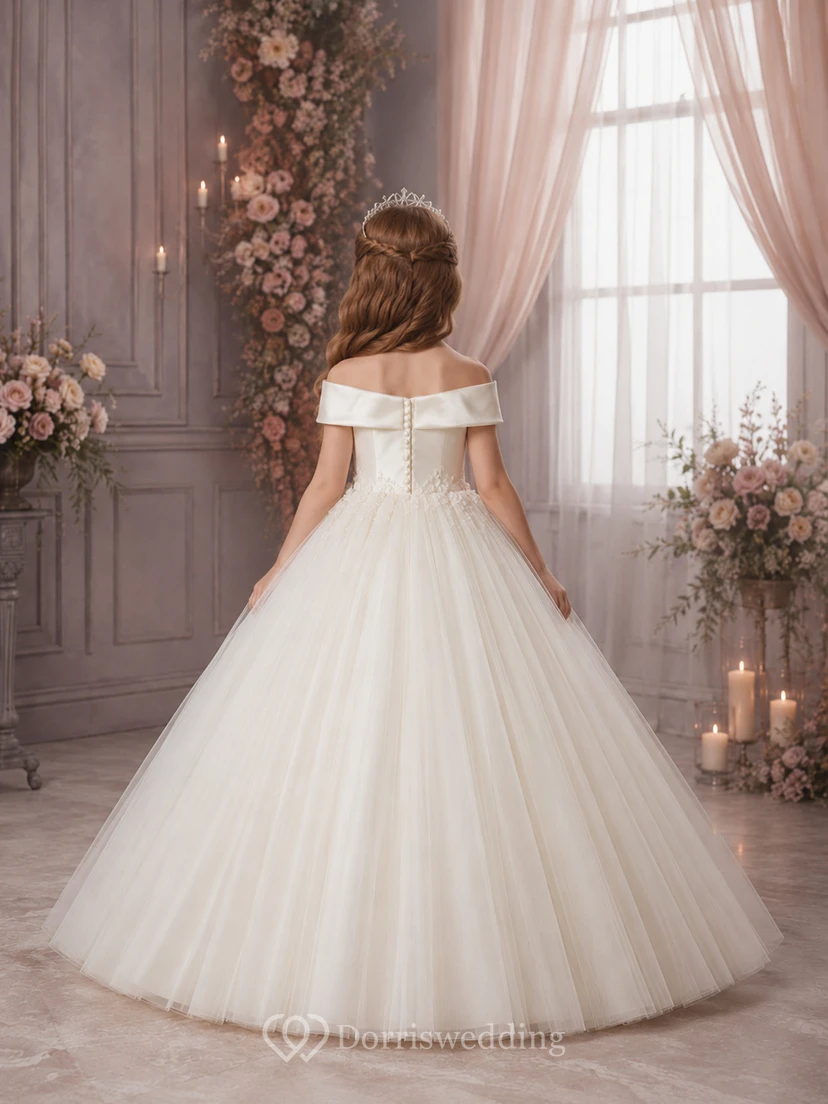 Off Shoulder Ball Gown Tulle A-Line Flower Girl Dress with Short Sleeves and Floor-Length Skirt view 2