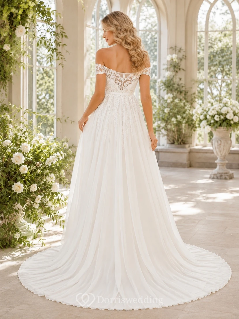 Vestido de novia de maternidad estilo imperio con hombros descubiertos y cola de encaje view 2