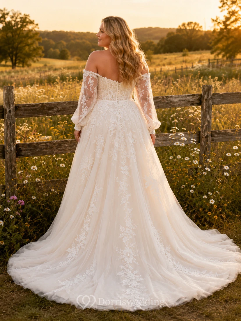 Robe de mariée champêtre en tulle et dentelle, coupe trapèze, épaules dénudées, manches longues, traîne chapelle view 2