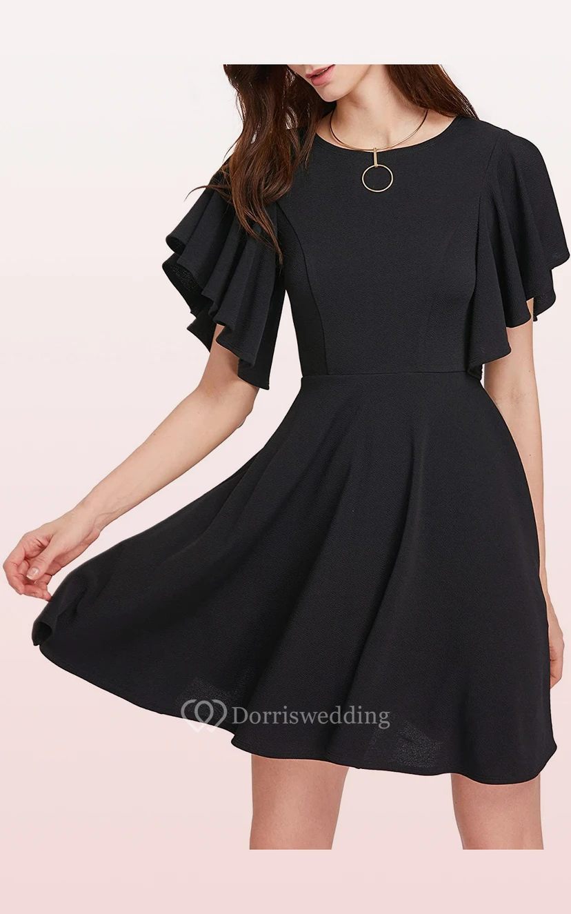 Knielanges, schlichtes und elegantes Jerseykleid in A-Linie mit kurzen Ärmeln und Falten view 5