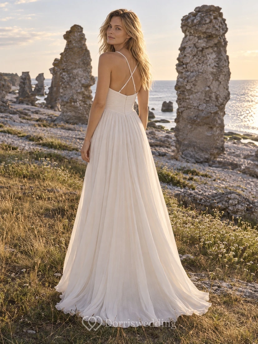 Vestido de novia de corte A con escote cuadrado en voile de algodón, corpiño con paneles y tirantes cruzados en la espalda. view 2