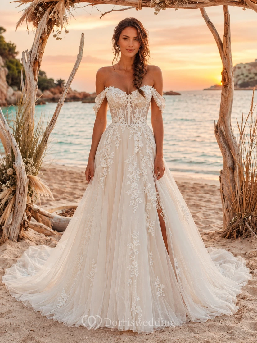 Robe de mariée romantique en dentelle et tulle, épaules dénudées, coupe trapèze, fente sur le devant, style A, pour un mariage à destination